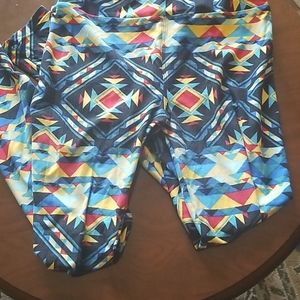 🦋 OS Lularoe leggings